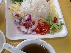 -官塘陈记鱼生·潮汕砂锅粥·牛肉火锅(潮枫路总店)