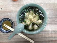 鲜肉小馄饨-桐香园小笼包(百井坊巷店)