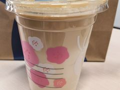 珞珈樱花拿铁-瑞幸咖啡(华创生活广场店)