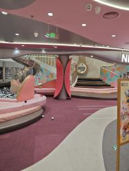 -奈尔宝·国风主题儿童乐园·亲子餐厅(豫园商城店)