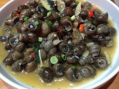 -龙巢盱眙龙虾·牛蛙·烧烤宵夜(八卦岭店)
