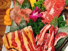 -明洞阿姨·韩式酱蟹烤肉·创意料理(三元桥店)