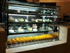 面包甜点陈列柜-天诚丽筠酒店-西餐厅