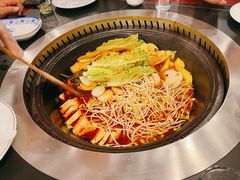 -田家大院东北农家菜铁锅炖(西安总店)