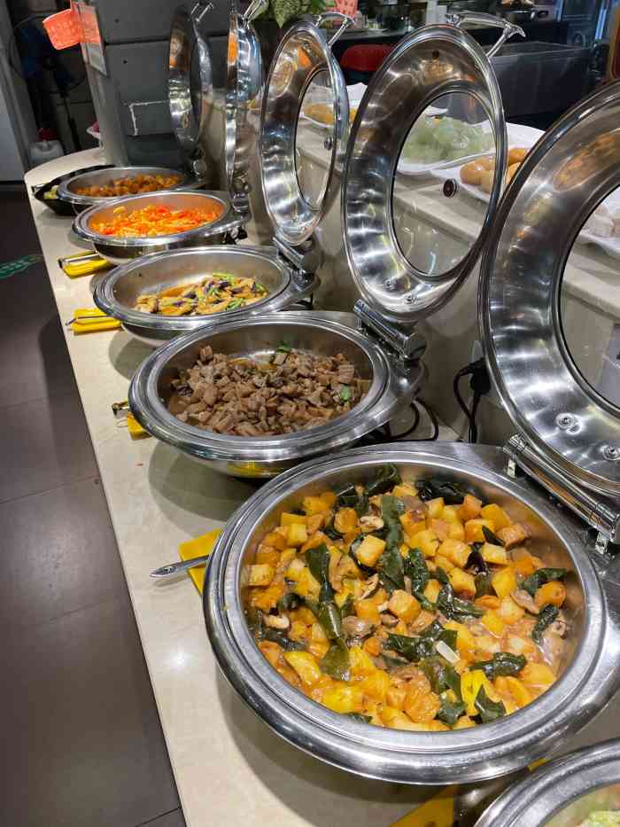 观自在素食馆(西槎路店)-"四月下旬复业的,哈哈,今天下班后去了,七.