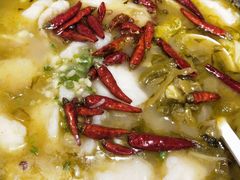 -渝是乎酸菜鱼(龙旗购物中心店)