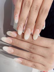 -丽心自助美甲美睫