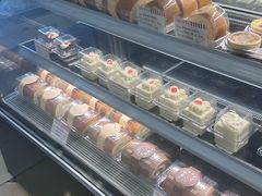 -红宝石·鲜奶小方·海派西点房(南丹店)