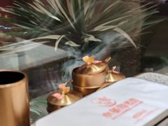 -小董哥烤串·爆汁大油边(故宫店)