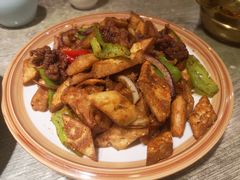 馕丁炒肉-巴依兄弟西域美食(机场店)