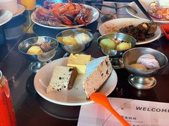 -荣誉国际酒店-云顶旋转餐厅