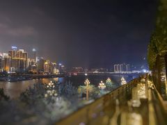 -冰冰龙虾·江湖菜·花园江景餐厅