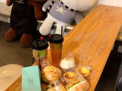 -顶东面包花园·生日蛋糕(世博店)