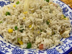 -江城燕子大排档(江汉路步行街店)