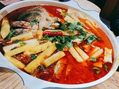 -老滇山寨•云南特色菜•地方菜•民族风情歌舞表演(金碧店)