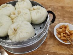 -胡成记口蘑龙眼包子(盐道街店)
