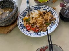 -天天向上素食餐厅(五台山店)