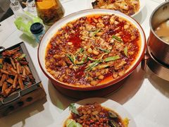 -巴特餐饮6加1音乐餐吧·新疆菜