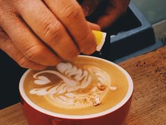 芝麻酱糖饼拿铁-COFFEE HOLIC(朝外SOHO店)