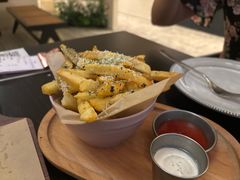 -J's Cafe Lab