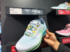 -NIKE上海青浦换季优惠店