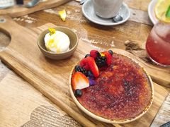 creme&nbsp;brulee-FLOVIE FLORIST CAFE