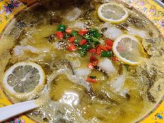 酸菜柠檬鱼-裕鼎鲜·新中菜(金鼎广场店)