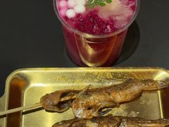 -何师烧烤Pro ·江湖川菜·小龙虾·精酿啤酒(太古里旗舰店)