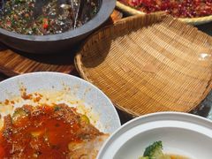 -万重锦·人文川菜馆(骡马市店)