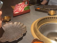 -铭牛烧肉·和牛海鲜自助(高新月牙湖店)