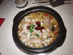 中辣酸菜鱼-周渝食惦酸菜鱼(青浦店)
