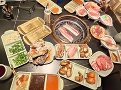 -梨花甄选自助烤肉(小寨原力场店)