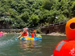 -安吉龙王山峡谷漂流