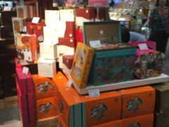-blt精品超市(杭州城西银泰店)