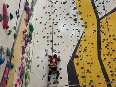 -问山MountQuest攀岩馆