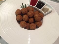 干炸小丸子-四季民福烤鸭店(王府井灯市口店)