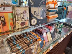 -VENCHI 闻绮(上海佛罗伦萨小镇店)