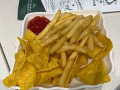 -汤姆家的牛排意面披萨(新城市广场店)