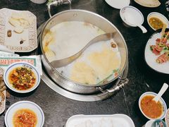 -江小渔鲜鱼火锅(西二道街店)