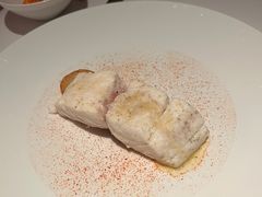 橄榄油慢煮海鲈鱼-Le Comptoir de Pierre Gagnaire
