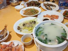 -鹏城人家海鲜酒家·23年老字号(较场尾店)