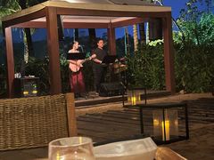 -三亚艾迪逊酒店·海滩烧烤 BARBACOA·现场乐队·浪漫晚餐·烧烤海鲜
