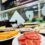 我还以为乐山就钵钵鸡好吃，没想到汤锅味道也正