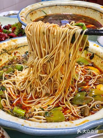 【周鱼鰍饭店】开了30几年,果然不错