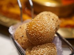 咸蛋黄麻球-哥老官重庆美蛙鱼头(龙湖杭州金沙天街店)