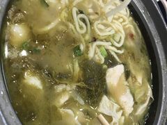 -周鱼小馆石锅酸菜鱼(活力汇店)