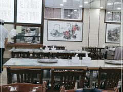 大堂-西安贾三灌汤包·回坊小吃·清真炒菜(北院门总店)