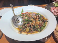 佤王佐料牛肉-老滇山寨•云南特色菜•地方菜•民族风情歌舞表演(金碧店)