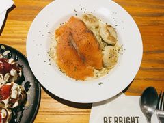 蘑菇三文鱼意大利粉-BE BRIGHT KITCHEN(正佳广场店)
