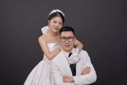 -钟爱一生婚纱摄影旗舰店